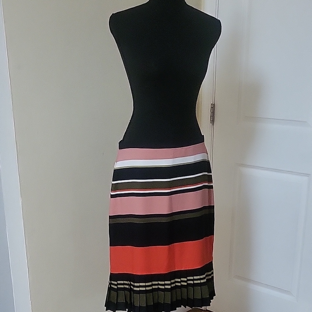 NWT Ann Taylor Stripped Pink and Black Striped Pencil Skirt - Picture 4 of 10